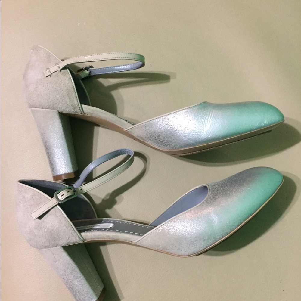 Authentic Marc Jacob Mary Jane silver shoe SZ 38.5 y2k - Picture 2 of 5